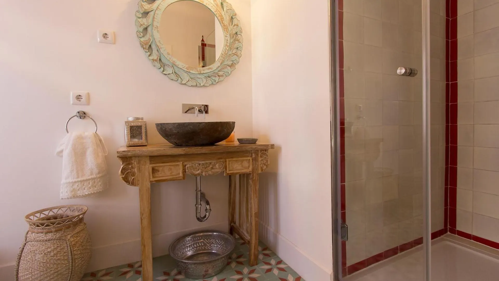 Villa Domingues Lissabon 0*,